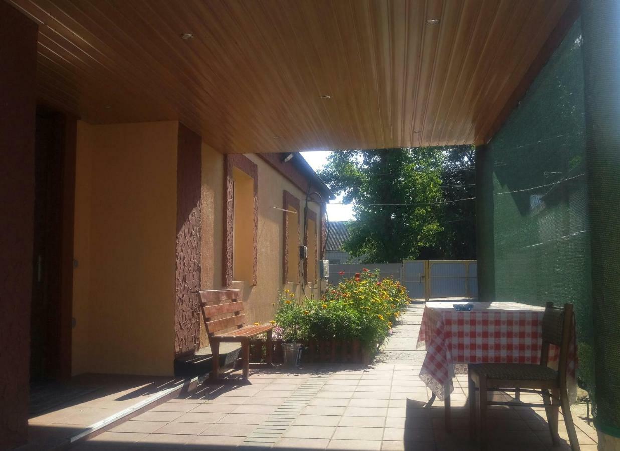 Міні Квартал Hotell Yahotyn Exteriör bild